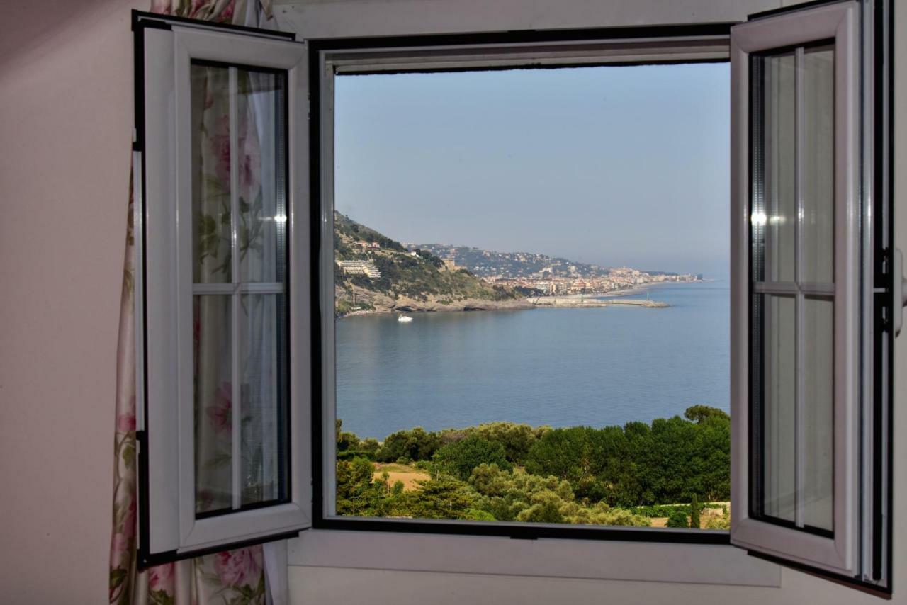 Agriturismo Un Mare Di Fiori ヴェンティミーリア エクステリア 写真
